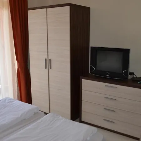 Apart Hotel Aphrodite 2 דירה