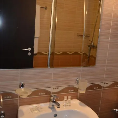 Apart Hotel Aphrodite 2 * סאני ביץ'